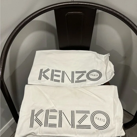 Kenzo Black Slip-Ons with Vibrant Yellow Tiger - Picture 3 of 3